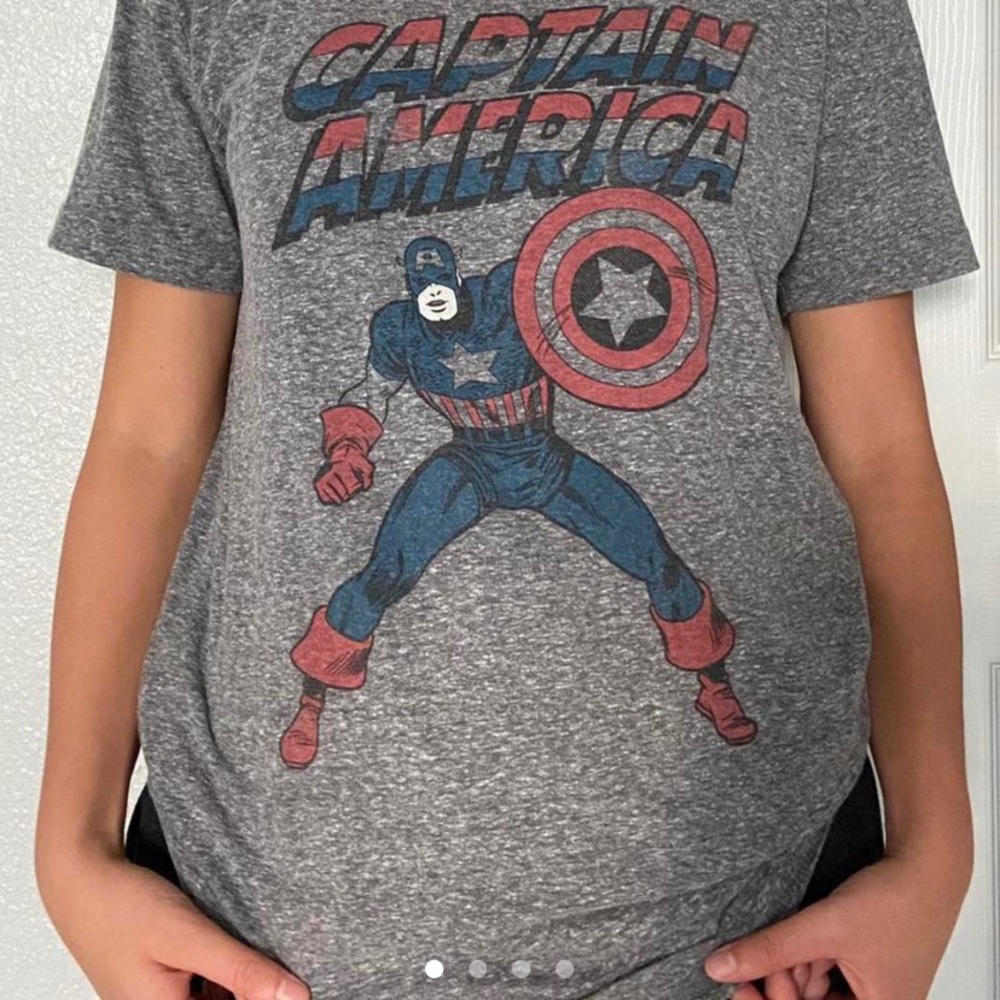 Captain America T-Shirt-XS